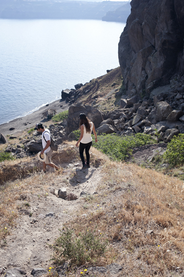 Walking tour in Santorini with Arsenio and Juliana from Santorini by Foot